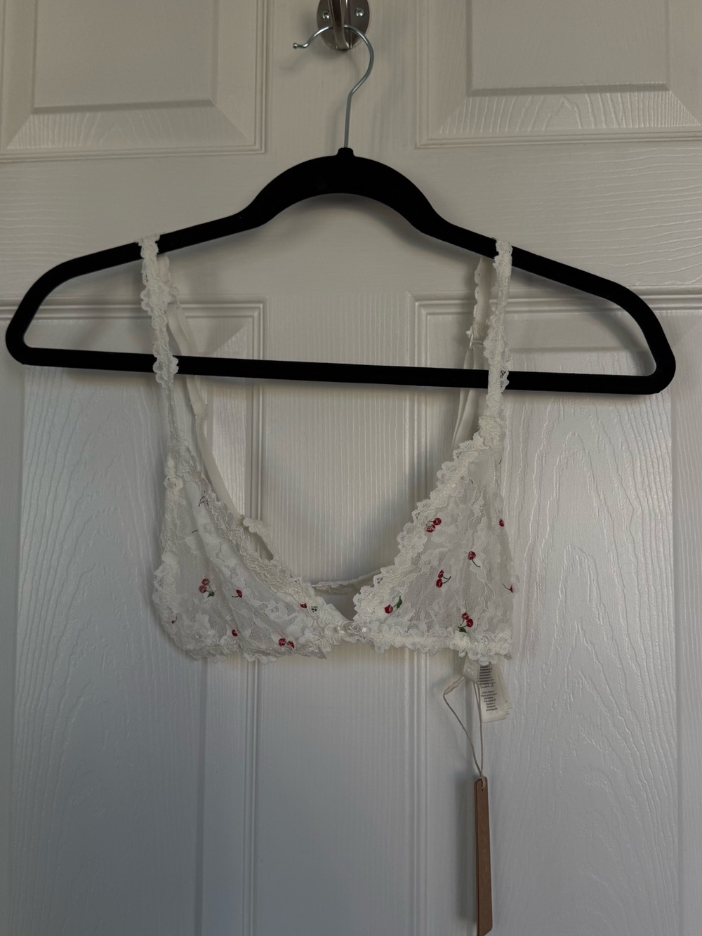 NWT SKIMS Triangle Bralette Ivory Cherry Print🍒🤍